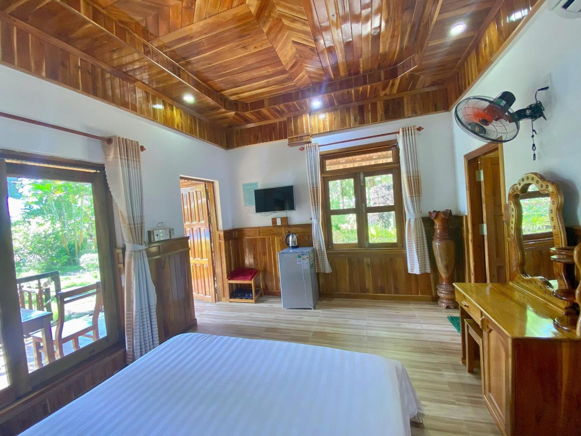 Y Nghia Bungalow Ong Lang Фукуок Екстер'єр фото