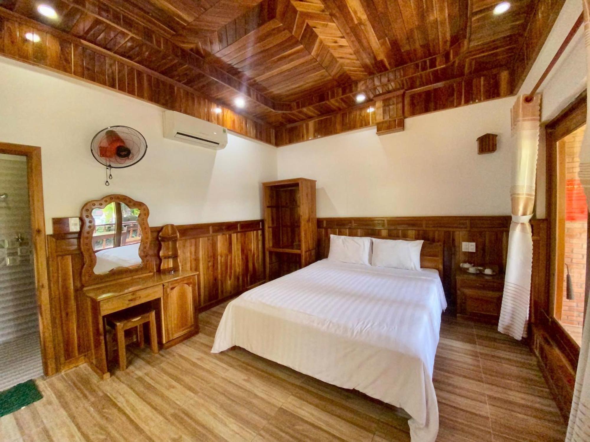 Y Nghia Bungalow Ong Lang Фукуок Екстер'єр фото